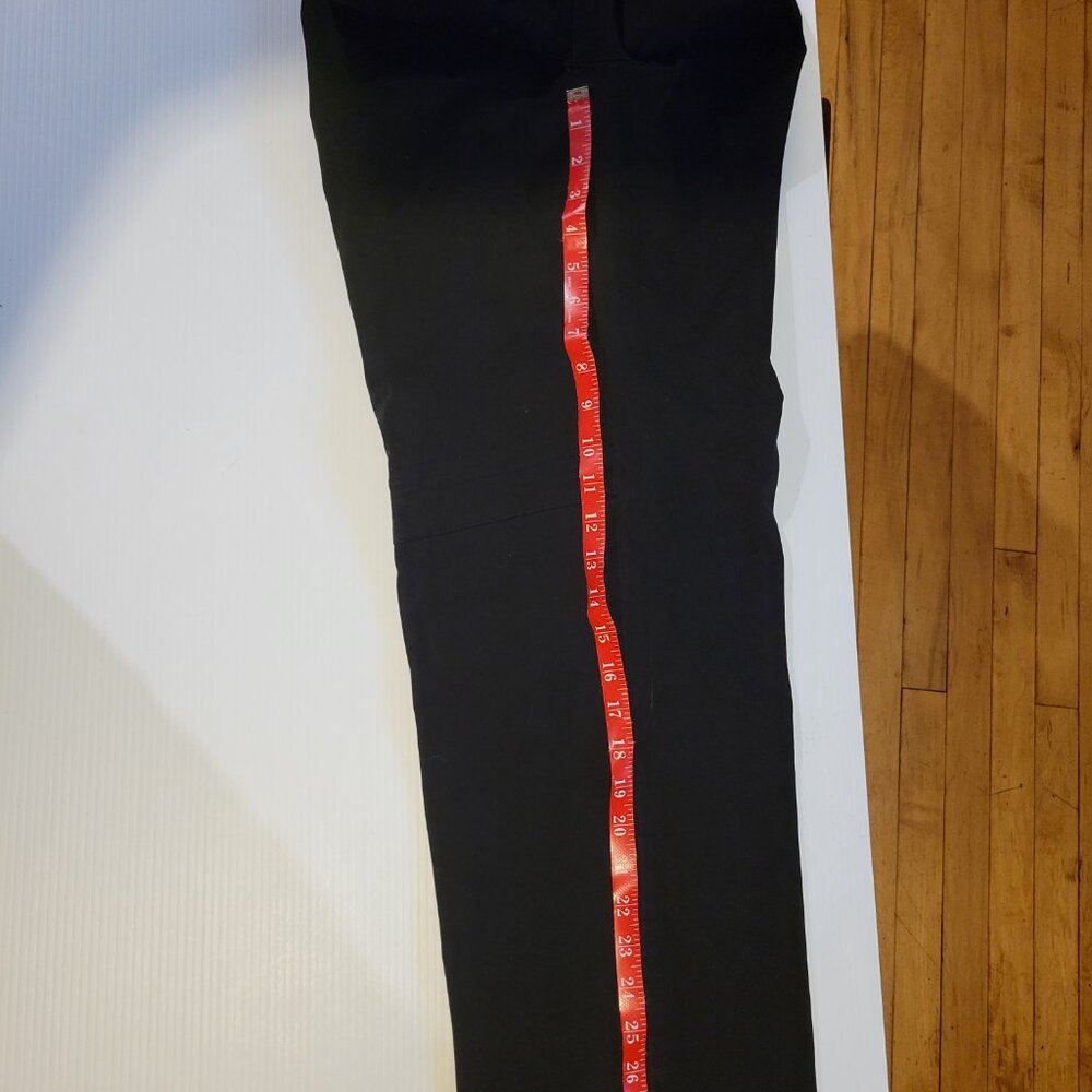 Cargo pants. - Picture 6 of 9